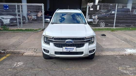 FORD RANGER 3.0 V6 TURBO DIESEL CD LIMITED 4X4 AUTOMÁTICO FORD RANGER 3.0 V6 TURBO DIESEL CD LIMITED 4X4 AUTOMÁTICO